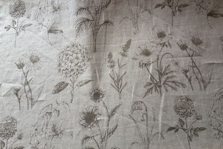 len-tkanina-naturalna-kwiaty-druk-stonewashed.jpg